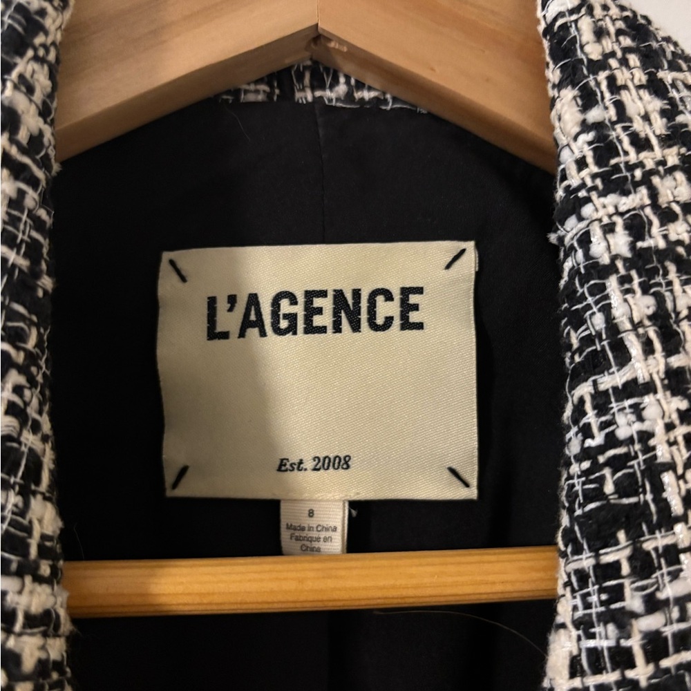 L'AGENCE Black and White Tweed Kenzie blazer - Picture 4 of 6